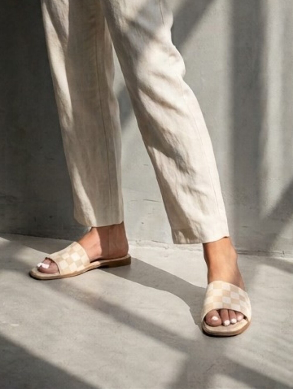 MKS Beige Checkered Slide Sandals  Women’s Size 7/7.5 Casual Clean Girl